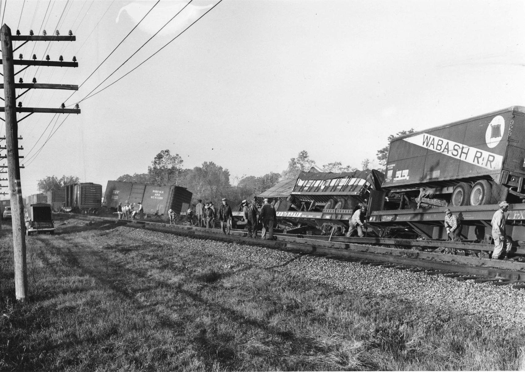 Wabash wrecks Decatur-2 1960.jpg